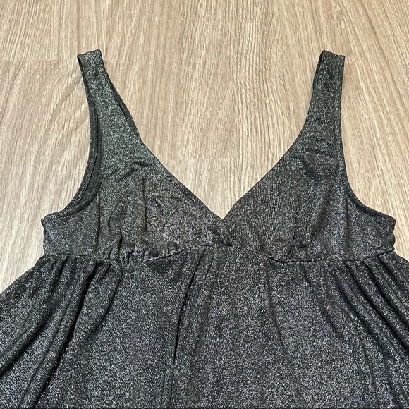 NWOT Black Small Victoria Secret V-Cut Camisole - Picture 2 of 5